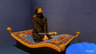 热辣继妹抓到我闻她内裤后给我足交和69